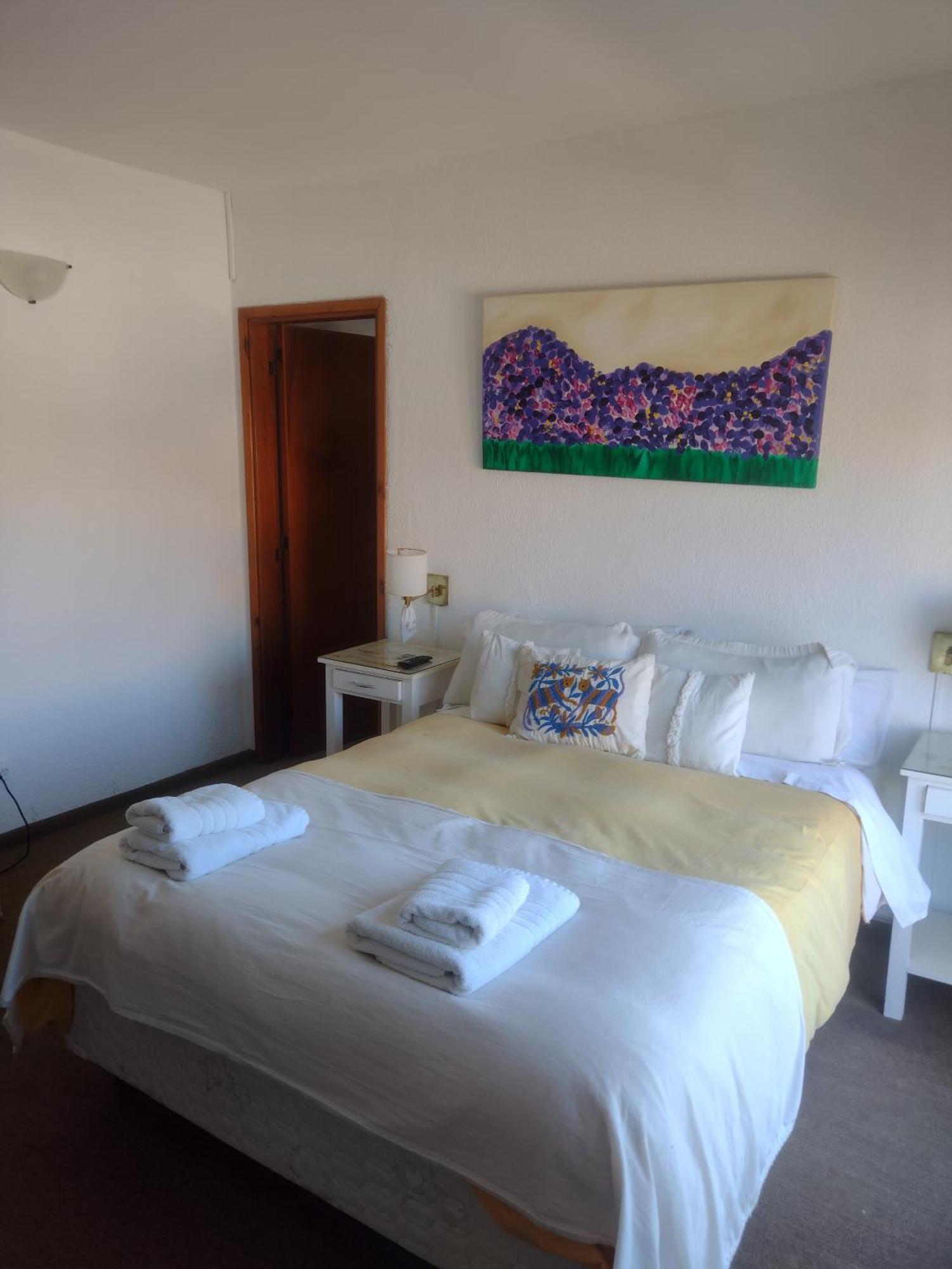 Barracuda Hotel *